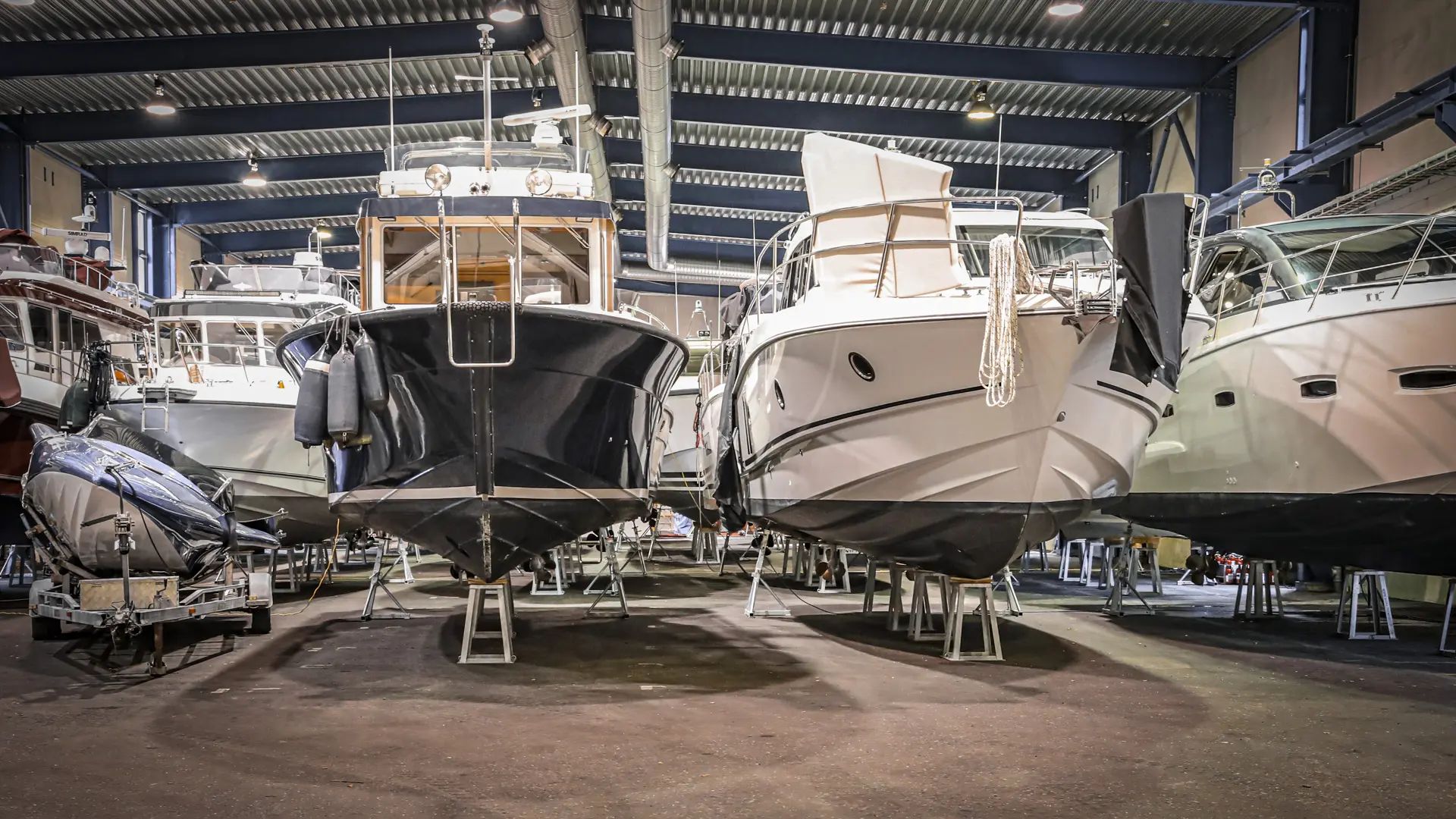 Stockage pour bateaux à moteur et voiliers